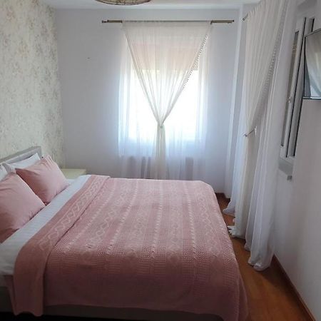 John'S Apartment Alba Iulia Ngoại thất bức ảnh